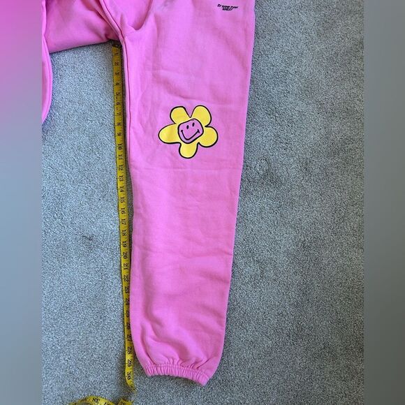 Sami Ryan x Smiley Bright Pink Sweatpants, Size Large, NEW no tags Display - Picture 10 of 11
